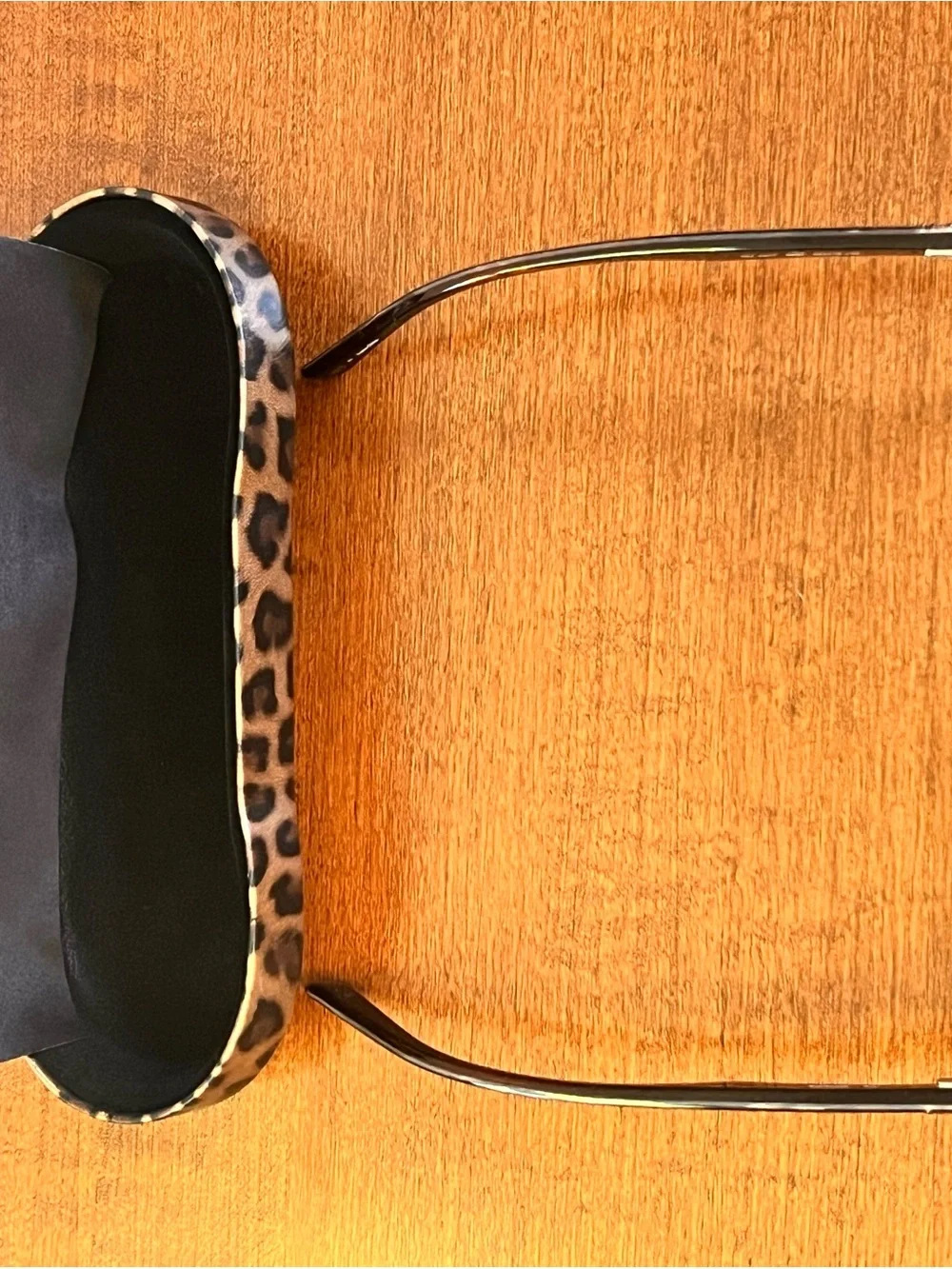 GUESS Black with Tortoise-Marble Women's Eyeglasses with Leopard-Print Case